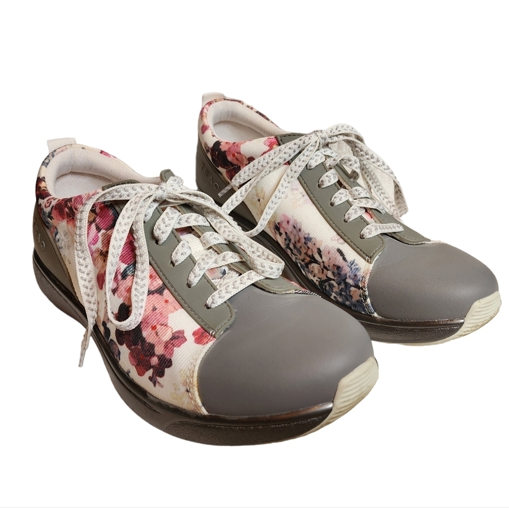 TRAQ BY ALEGRIA Qest sneaker